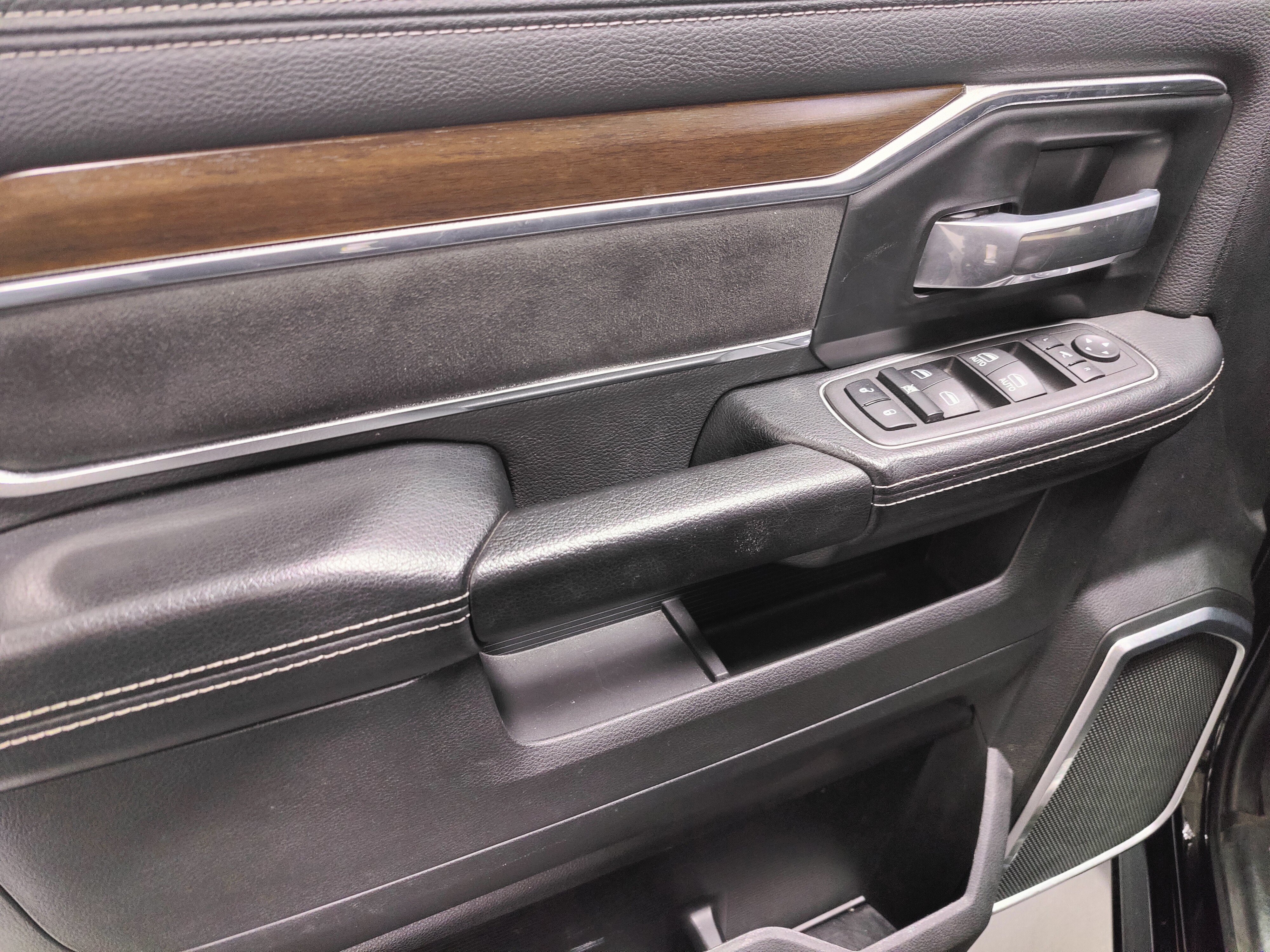 Used 2022 RAM 2500 Laramie AWD/4WD image 26
