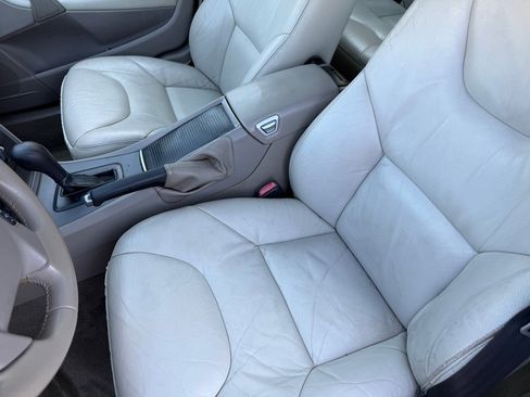 Used 2006 Volvo V70 2.4 FWD image 14