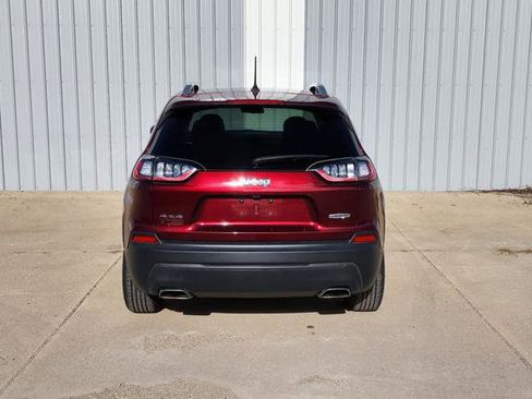 Used 2019 Jeep Cherokee Latitude w/ Cold Weather Group image 12