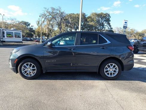 Used 2023 Chevrolet Equinox LT image 2