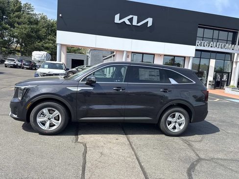 New 2026 Kia Sorento LX FWD image 2