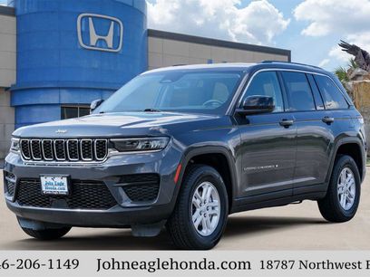 Used 2023 Jeep Grand Cherokee Laredo
