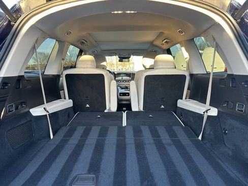 Used 2022 Mercedes-Benz GLS 450 4MATIC image 10