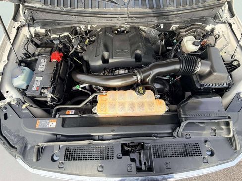 Used 2018 Ford Expedition Limited w/ Equipment Group 301A image 12