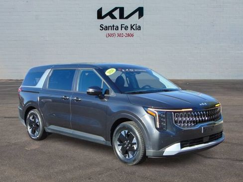 Certified 2026 Kia Carnival LXS FWD image 1