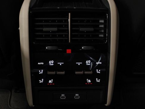Used 2026 Porsche Cayenne Electric AWD/4WD image 41