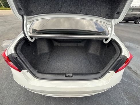 Used 2019 Honda Accord Touring image 32