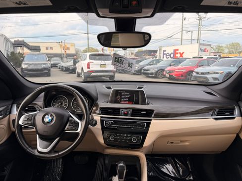Used 2017 BMW X1 xDrive28i AWD/4WD image 33