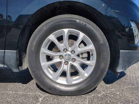 Used 2020 Chevrolet Equinox LT w/ Driver Convenience Package image 10