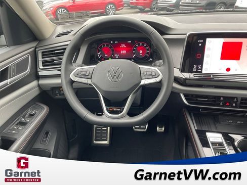 New 2026 Volkswagen Atlas Peak Edition image 13