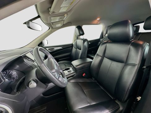 Used 2019 Nissan Pathfinder SL AWD/4WD image 13