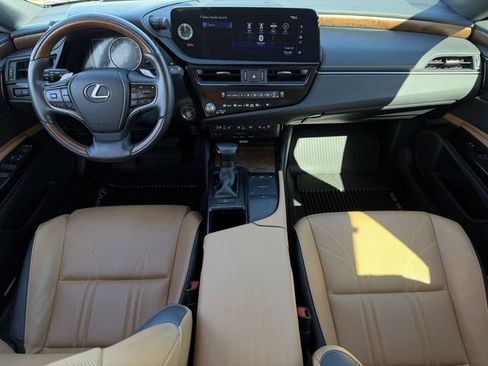 Used 2022 Lexus ES 350 Ultra Luxury w/ Accessory Package 2 image 11