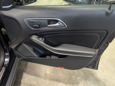 Used 2015 Mercedes-Benz GLA 250 4MATIC image 18