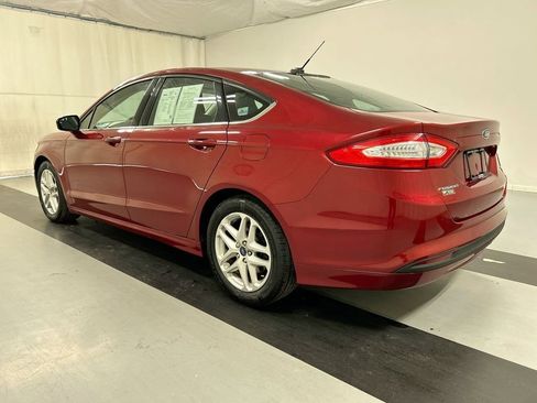 Used 2016 Ford Fusion SE image 6