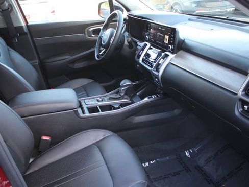Certified 2023 Kia Sorento S AWD/4WD image 37