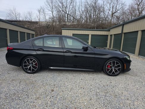 Used 2023 BMW 540i xDrive w/ Executive Package image 9