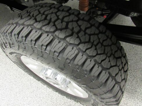 Used 2023 Ford F250 XLT AWD/4WD image 23