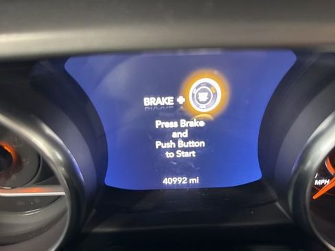 Used 2022 Jeep Wrangler Unlimited Sport image 25