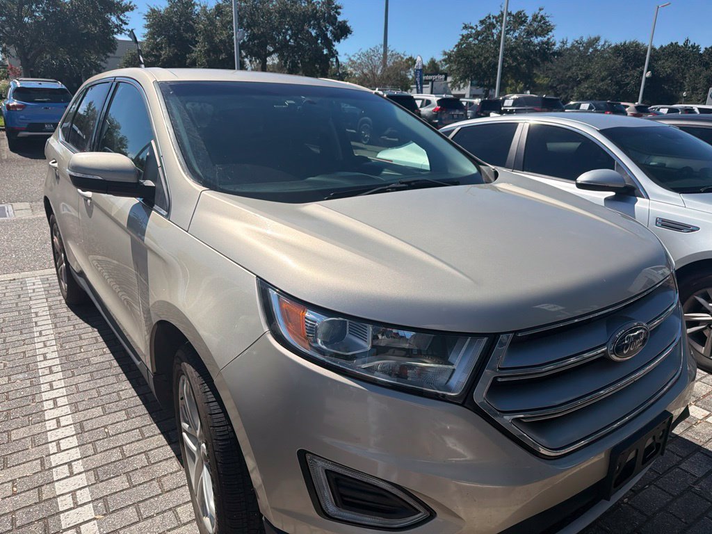 Used 2018 Ford Edge Titanium AWD/4WD image 10