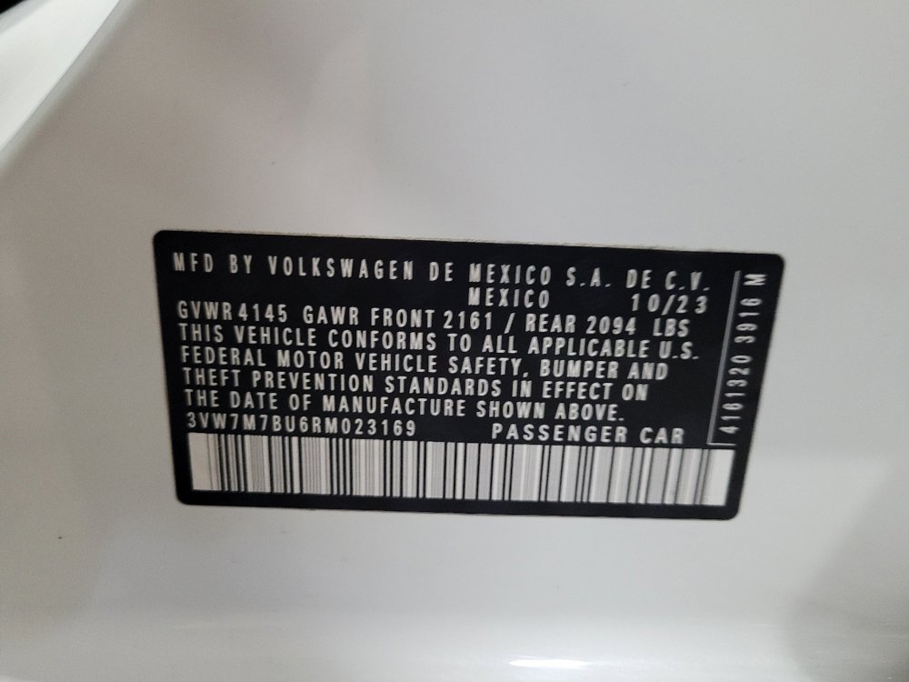 Used 2024 Volkswagen Jetta SE FWD image 33