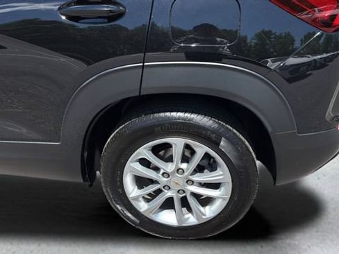 Used 2024 Chevrolet TrailBlazer LS FWD image 34