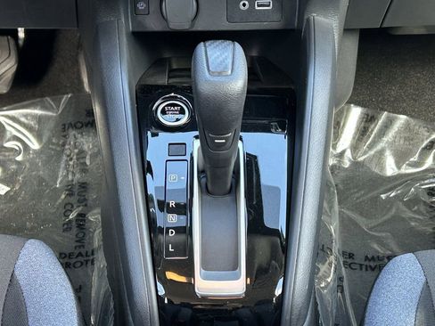 Used 2025 Nissan Versa SV w/ Trunk Package image 17