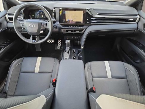 Used 2026 Toyota Camry SE FWD image 14