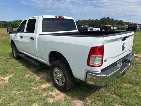 Used 2024 RAM 2500 Tradesman w/ Chrome Appearance Group AWD/4WD image 9