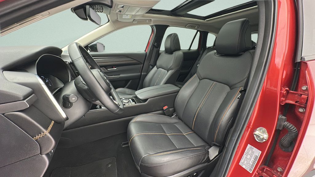 Used 2025 MAZDA CX-50 AWD 2.5 S w/ Premium Plus Pkg image 13