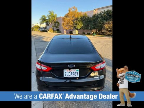 Used 2015 Ford Fusion SE FWD image 14