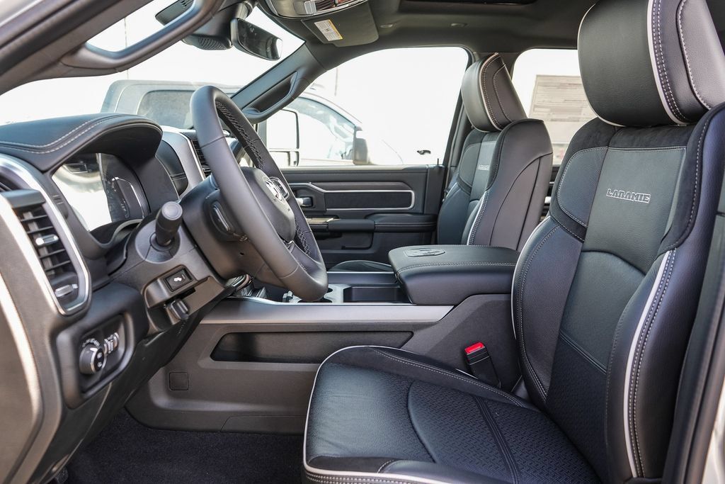 New 2026 RAM 3500 Laramie w/ Night Edition AWD/4WD image 18