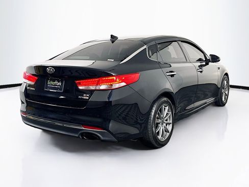 Used 2017 Kia Optima EX w/ Premium Package FWD image 9