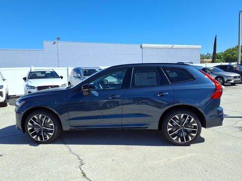 New 2026 Volvo XC60 T8 Ultra w/ Protection Package Premier AWD/4WD image 4