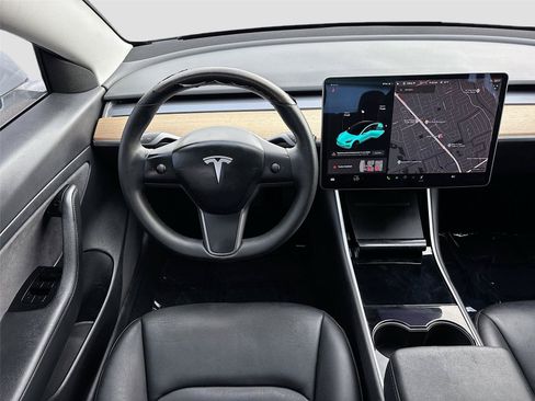 Used 2020 Tesla Model 3 RWD image 23