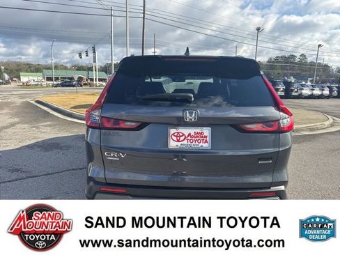 Used 2025 Honda CR-V Sport Touring image 4