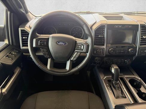 Used 2019 Ford F150 XLT w/ Equipment Group 302A Luxury AWD/4WD image 11