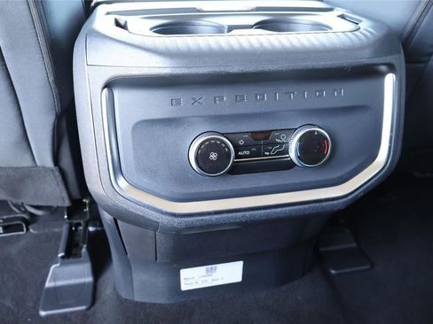 Certified 2025 Ford Expedition Max Active image 32