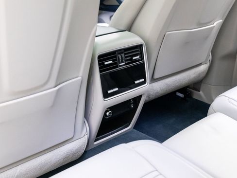 Certified 2023 Porsche Cayenne S image 18