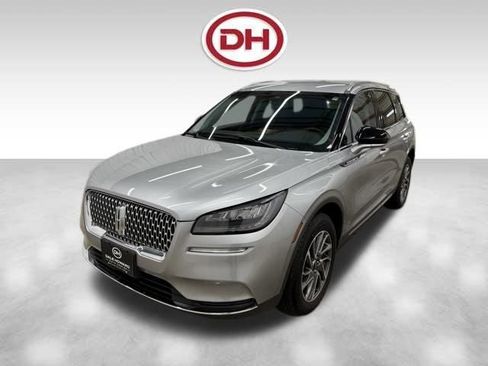 Used 2022 Lincoln Corsair AWD w/ Equipment Group 101A image 9