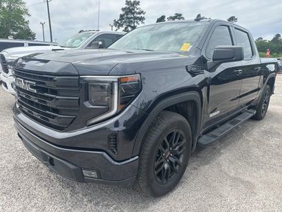 Used 2024 GMC Sierra 1500 Elevation w/ LPO, Elevation Black Package
