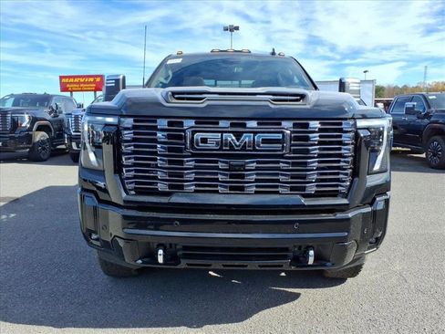 New 2026 GMC Sierra 2500 Denali Ultimate w/ Max Trailering Package image 2
