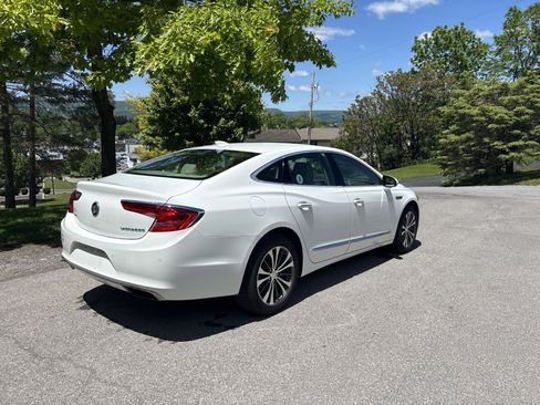 Used 2018 Buick LaCrosse Preferred FWD image 3