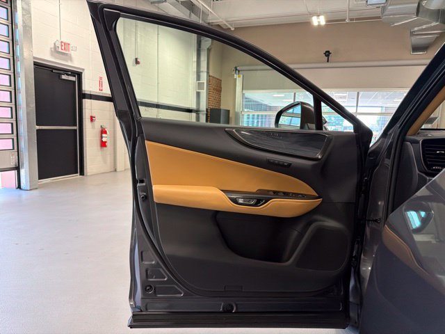 Used 2024 Lexus NX 350h AWD image 9