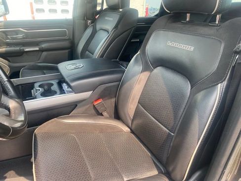 Used 2022 RAM 1500 Laramie AWD/4WD image 7