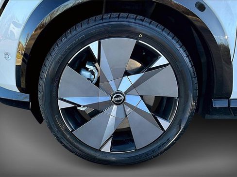 Used 2023 Nissan Ariya image 31