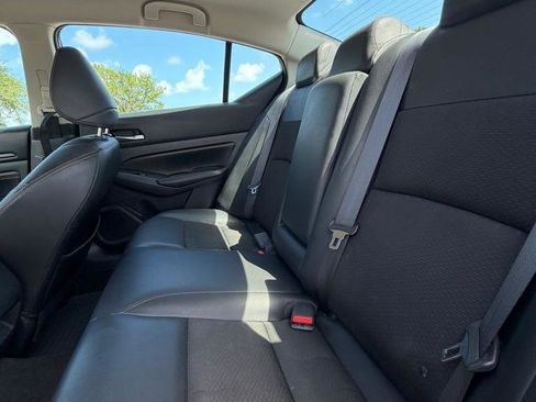 Used 2021 Nissan Altima 2.5 SR image 12