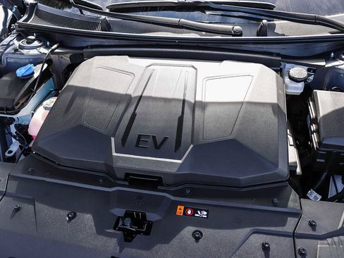 New 2026 Hyundai Ioniq 5 SE image 14