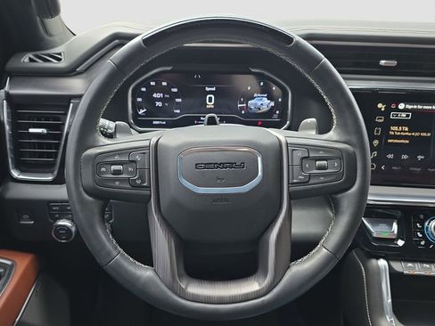 Used 2024 GMC Sierra 1500 Denali Ultimate AWD/4WD image 9