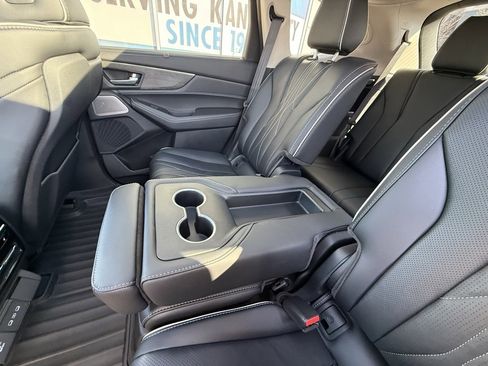 Used 2026 Acura MDX w/ Advance Package image 32