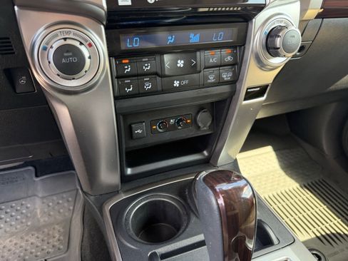Used 2023 Toyota 4Runner Limited AWD/4WD image 20
